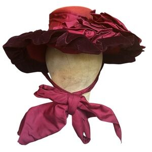 Late 19th/Early 20th Victorian/Edwardian Eras Wide Brim Velvet Trim Prominent Ri
